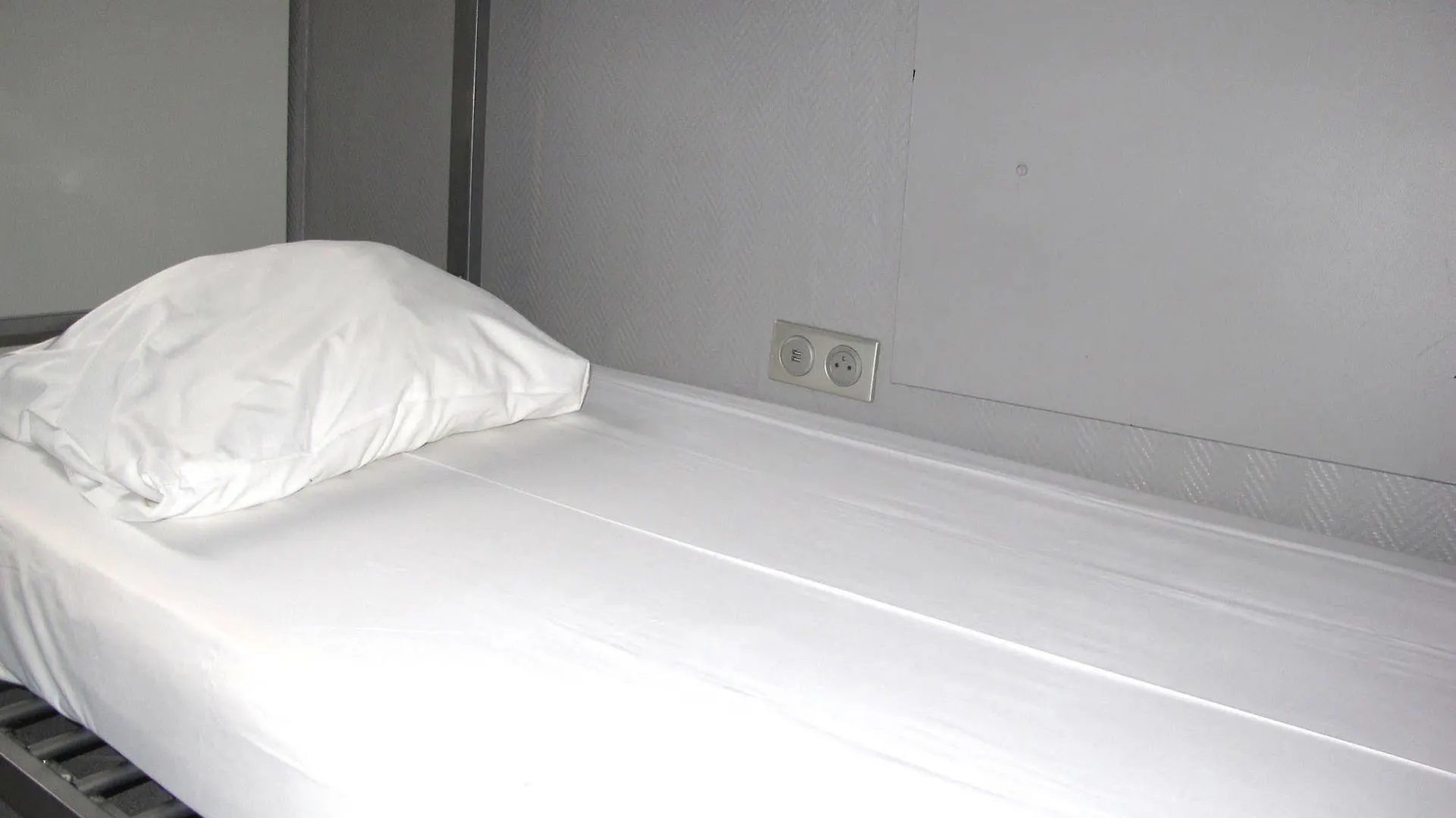 Hostel Peace &