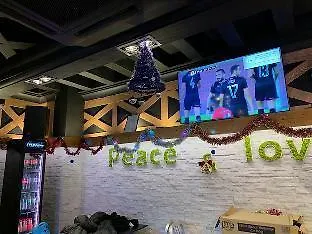 Hostel Peace & Paris